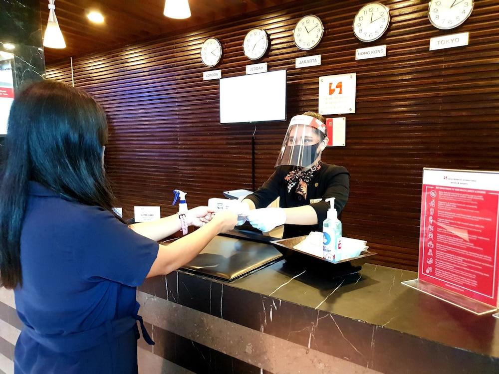Swiss-Belhotel Mangga Besar Jakarta Extérieur photo