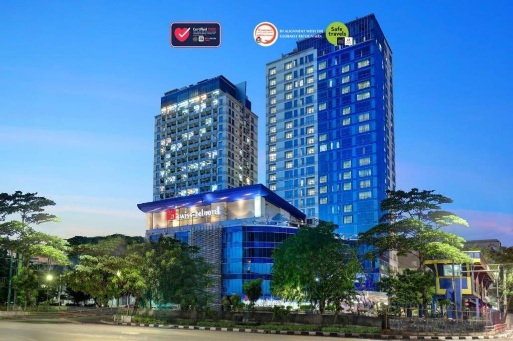 Swiss-Belhotel Mangga Besar Jakarta Extérieur photo